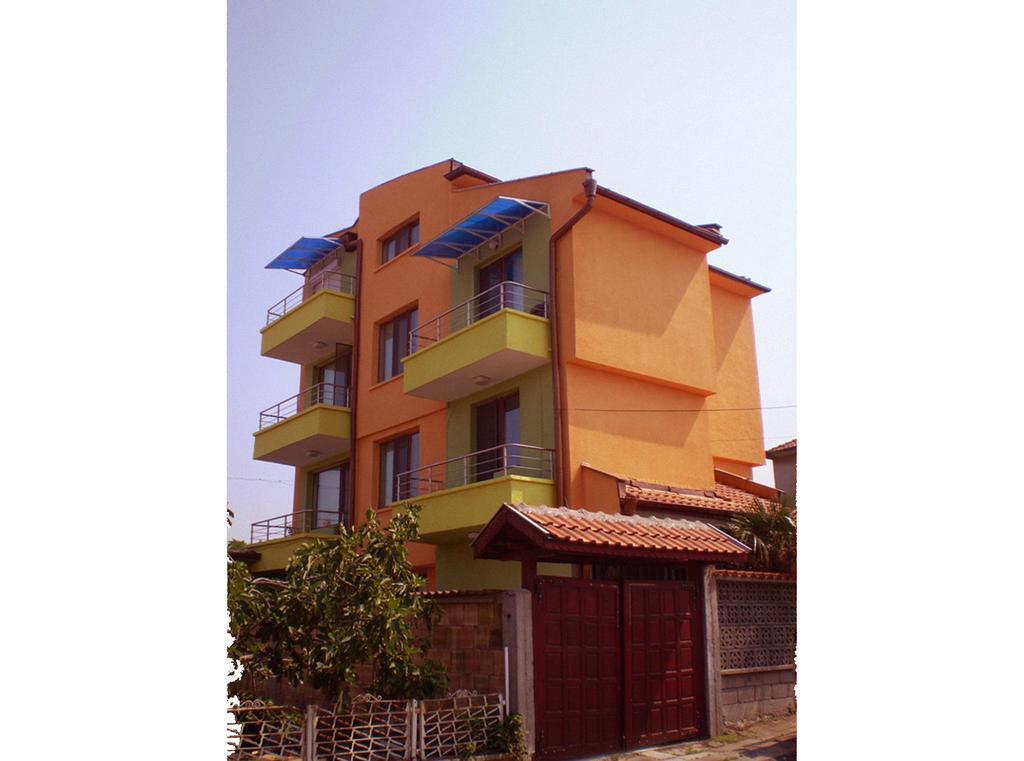 Guest House Yavorov Chernomorets Exterior photo